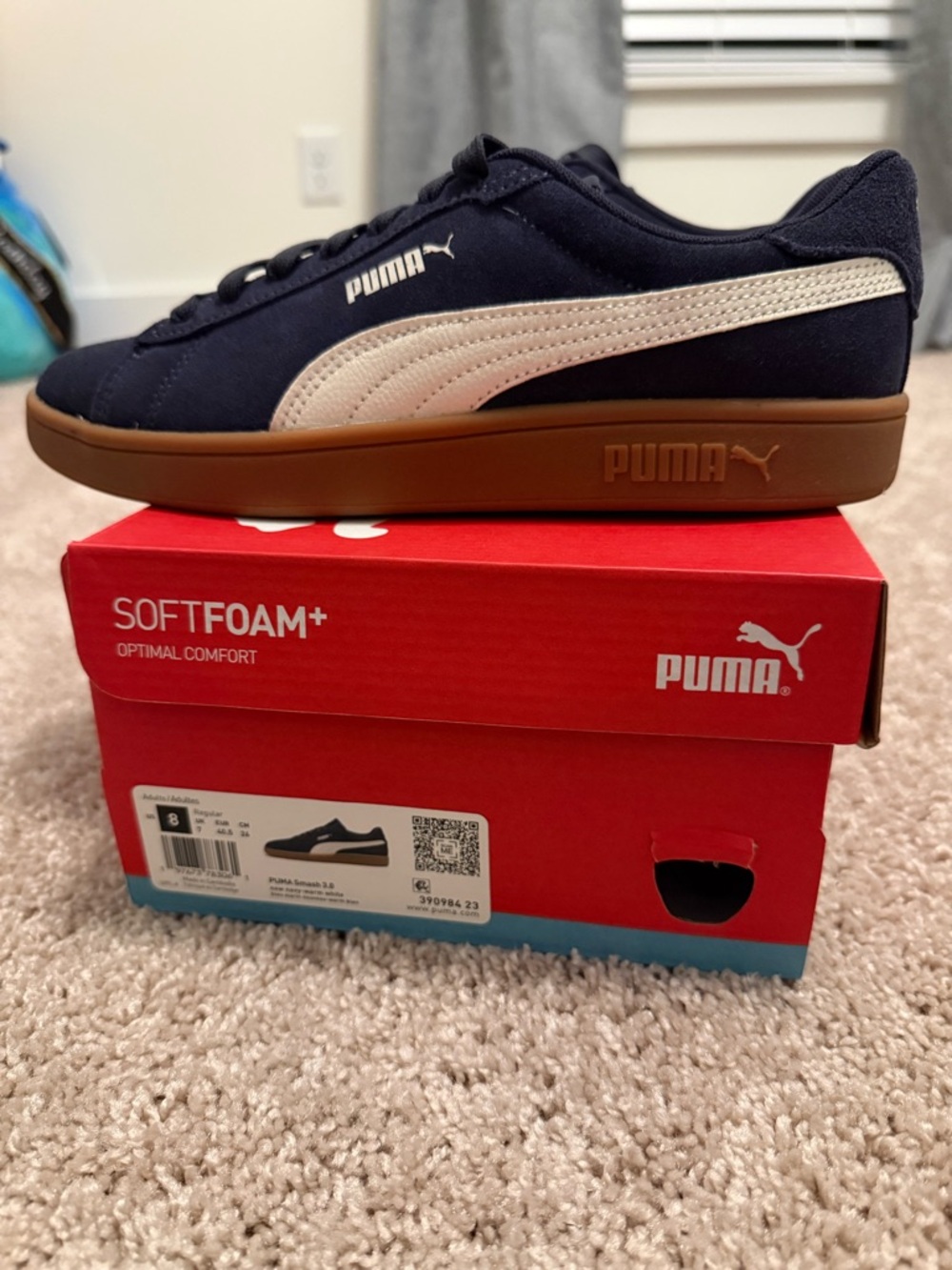 New in box, men’s Puma Smash 3.0, in Navy, size 8 or can be a woman’s 9.5.